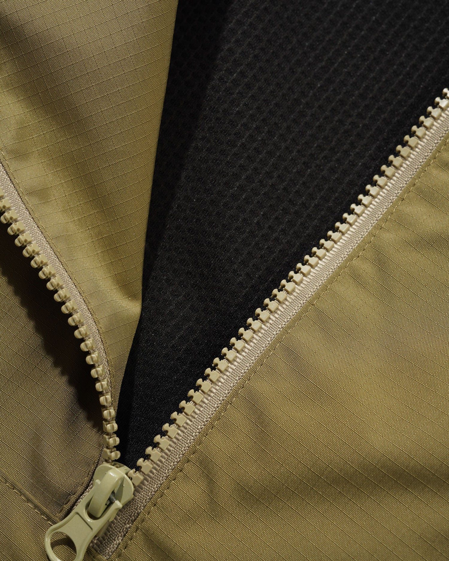 Contour Anorak, Sage / Stone