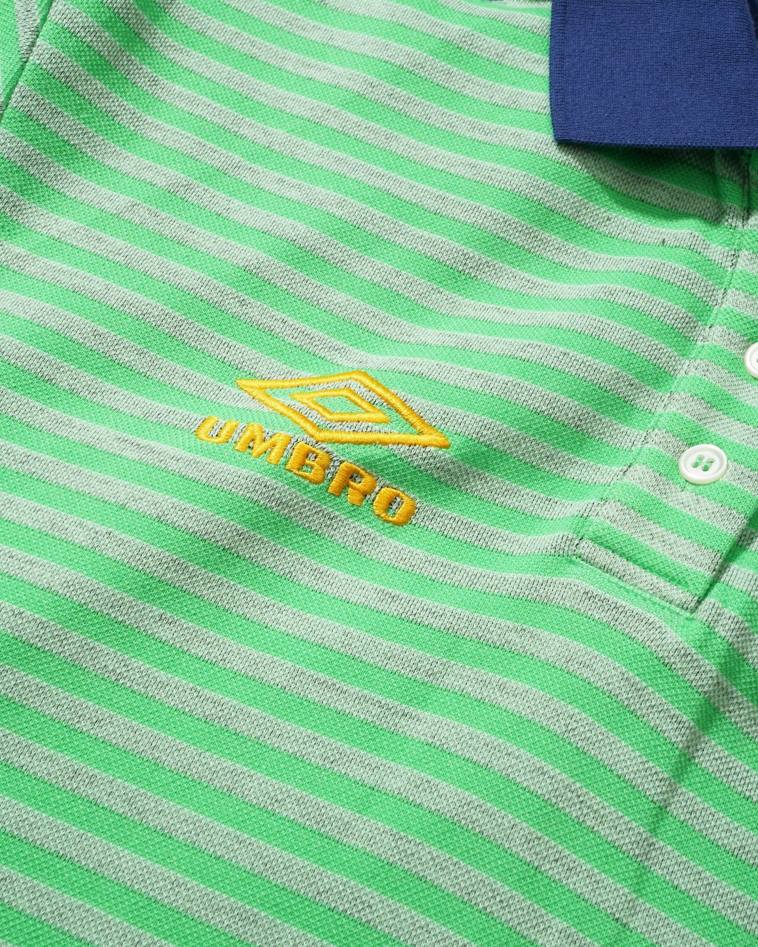 Crest Polo, Grass