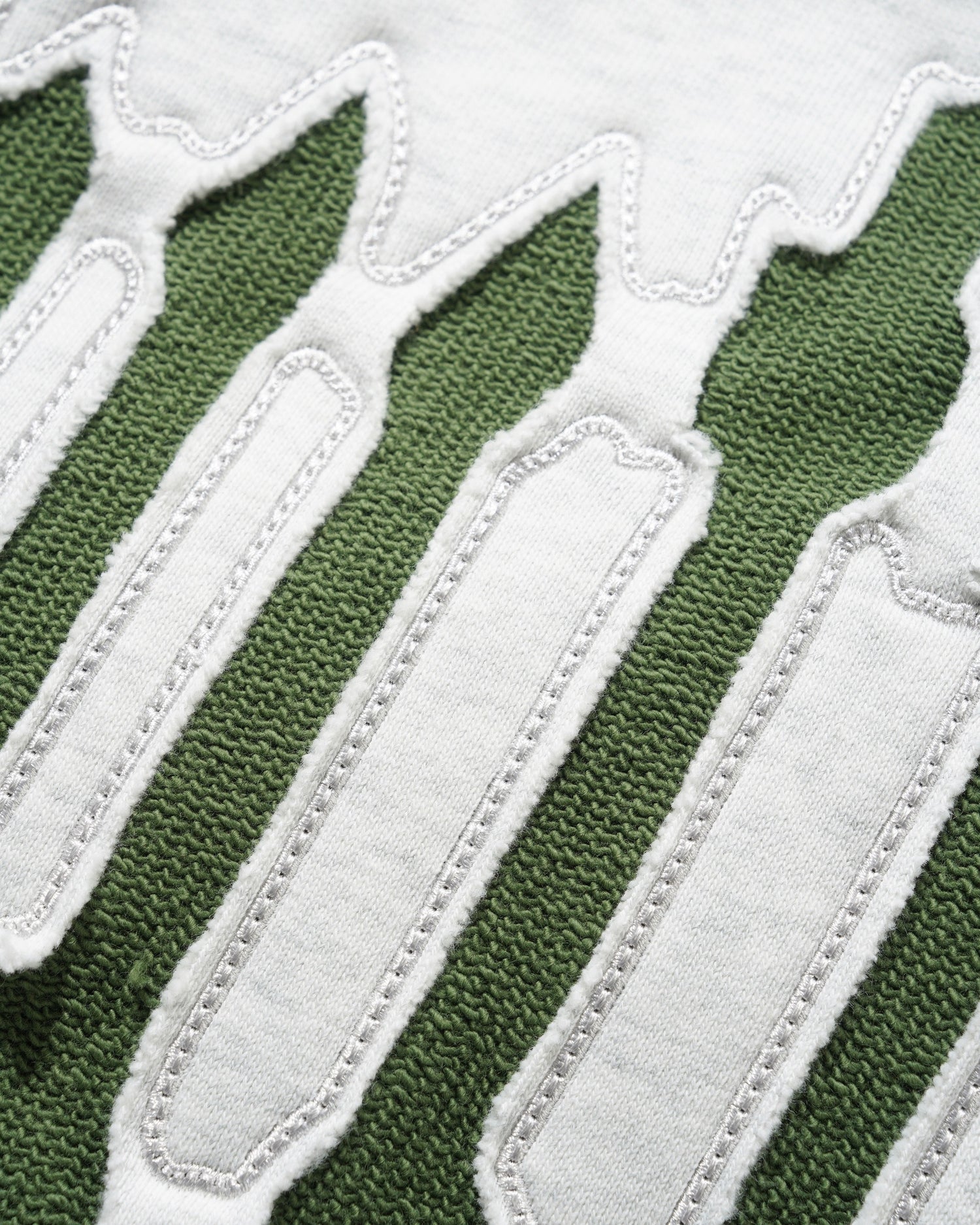 Cut Out Applique Crewneck, Ash
