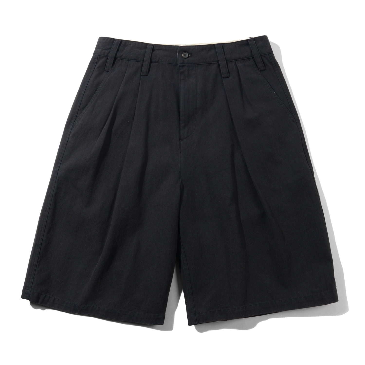 Pleated Shorts, Washed Black
